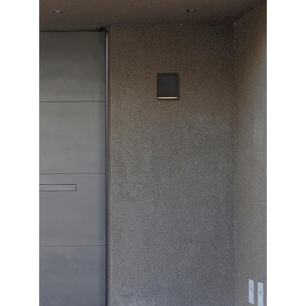 Raine Integrated LED wall sconce  in black. Picture 5