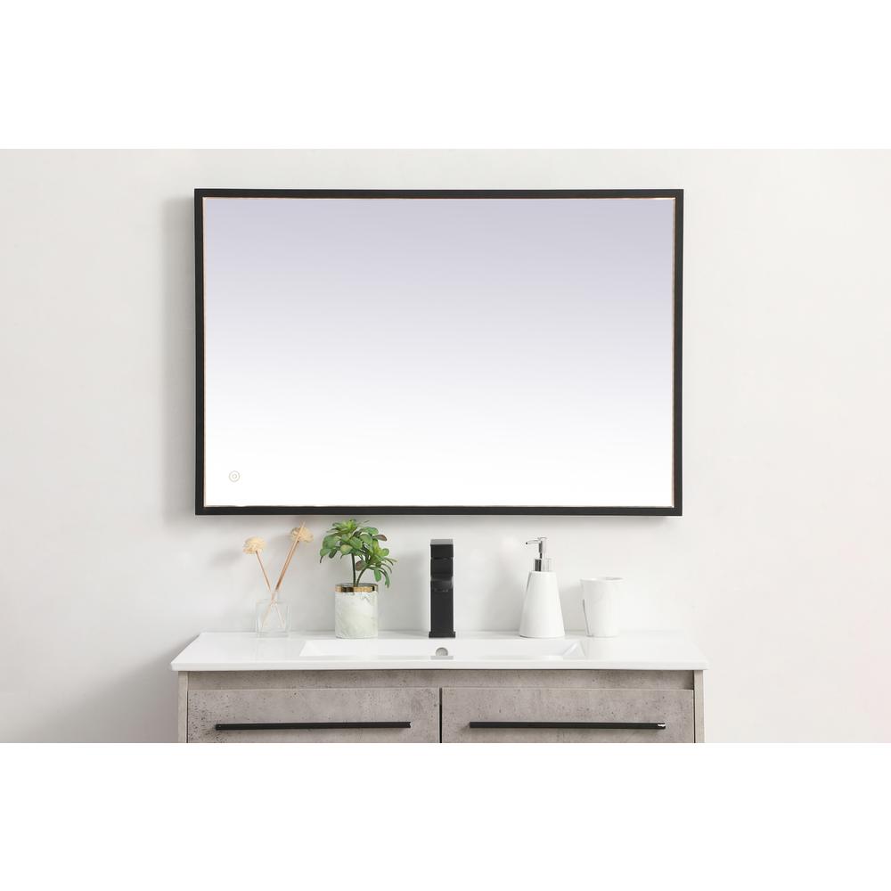 Pier 24x36 inch LED mirror with adjustable color temperature. Picture 12