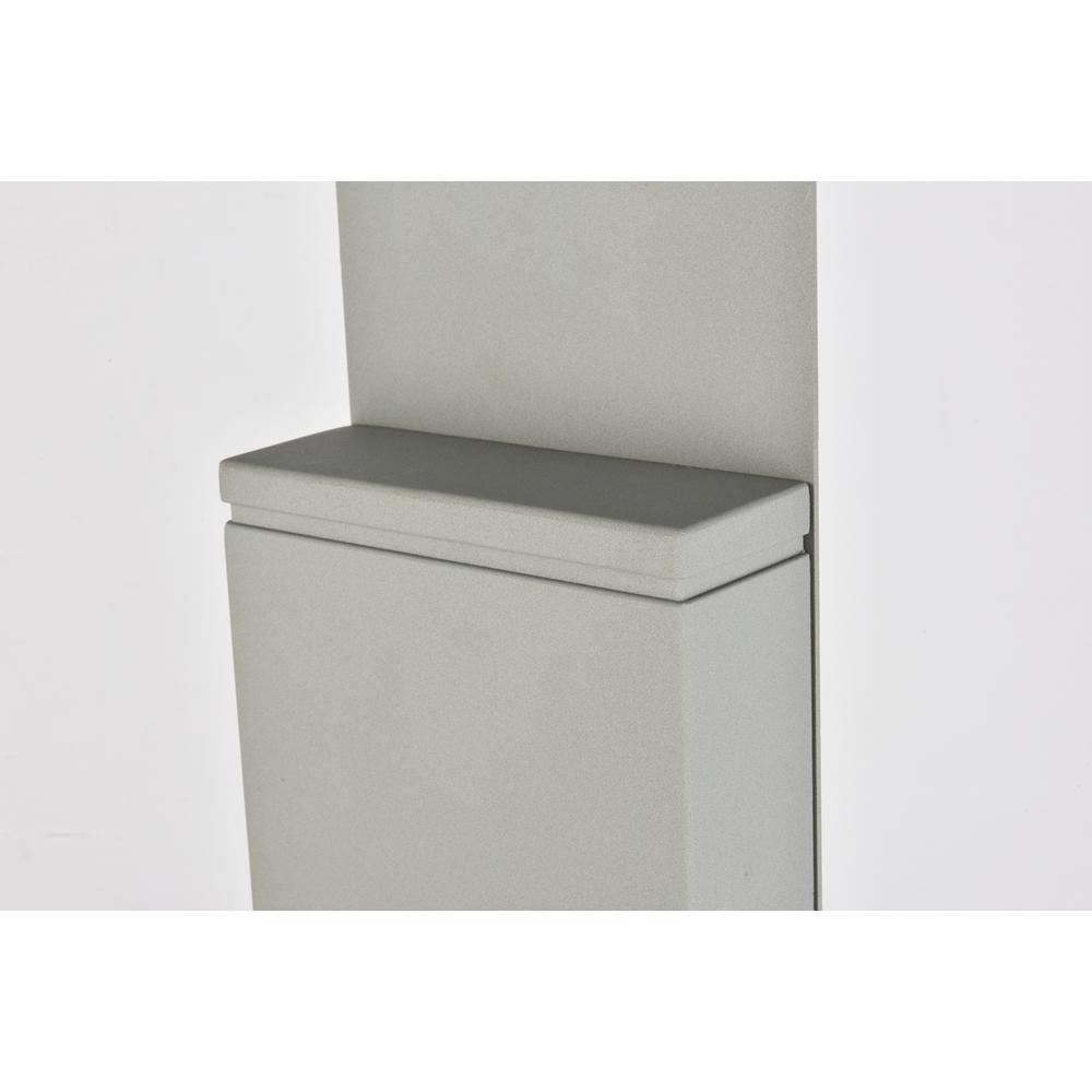 Raine Integrated LED wall sconce  in silver. Picture 3