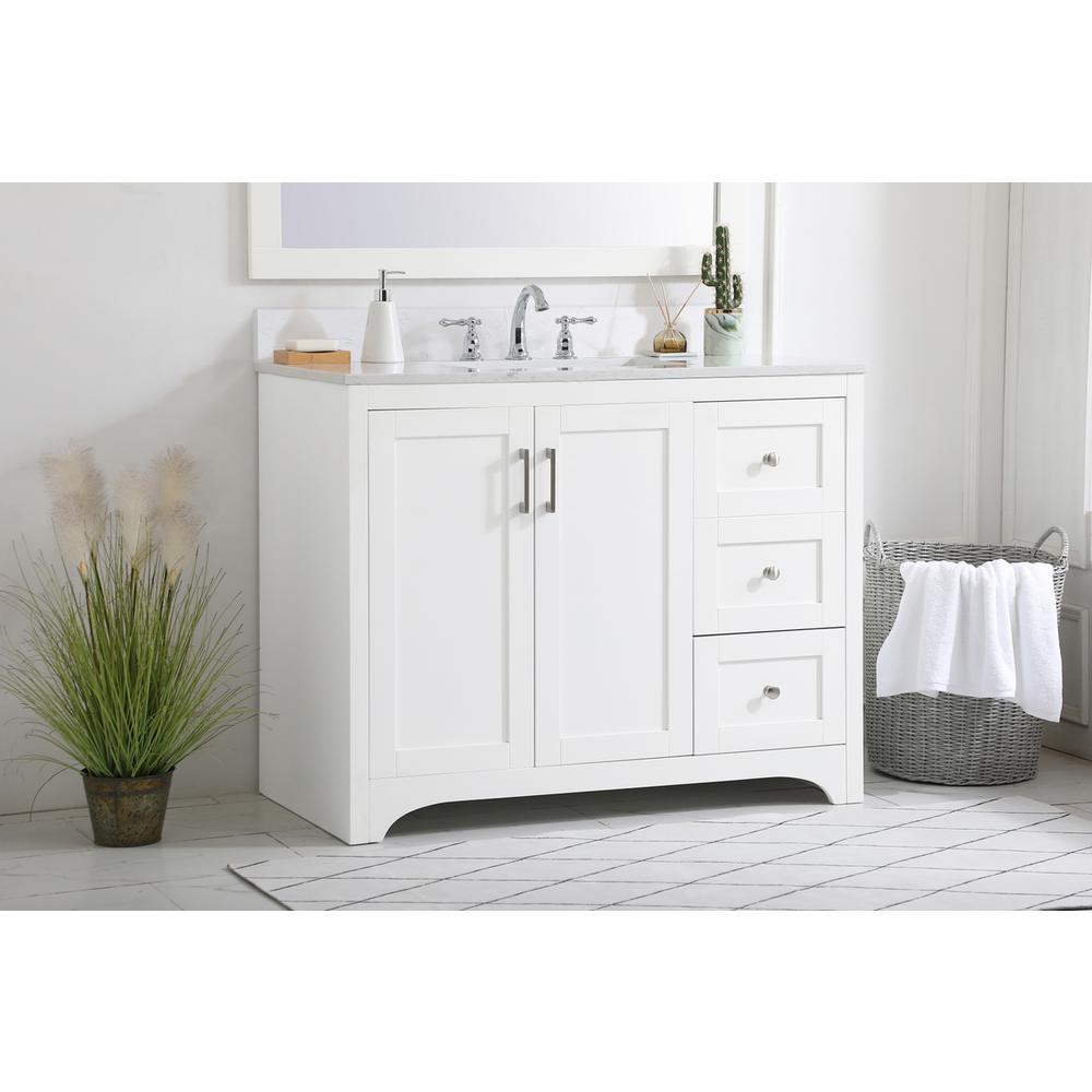 42 inch Single Bathroom Vanity in White with Backsplash. Picture 2