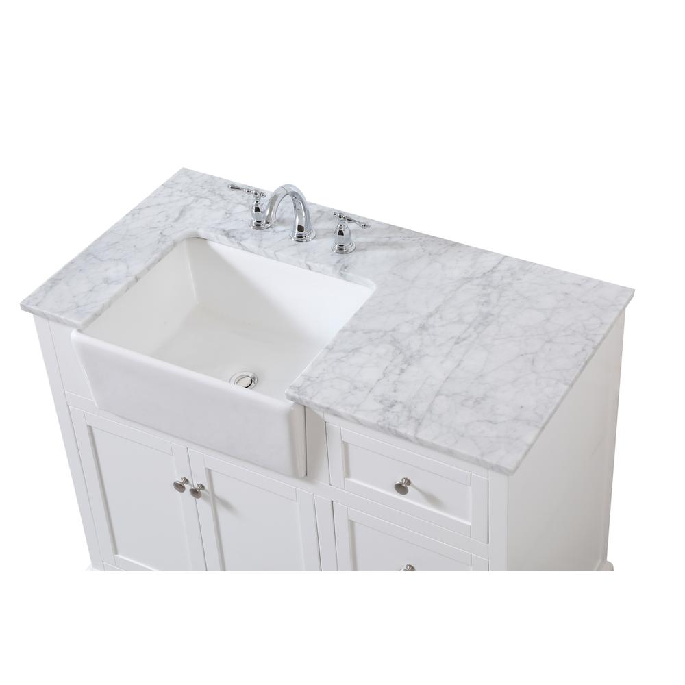 42 inch Single bathroom vanity in white. Picture 10