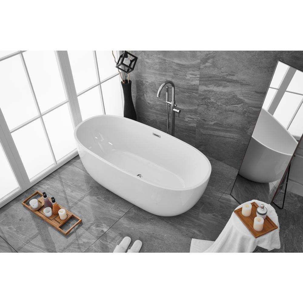 67 inch soaking roll top bathtub in glossy white. Picture 4