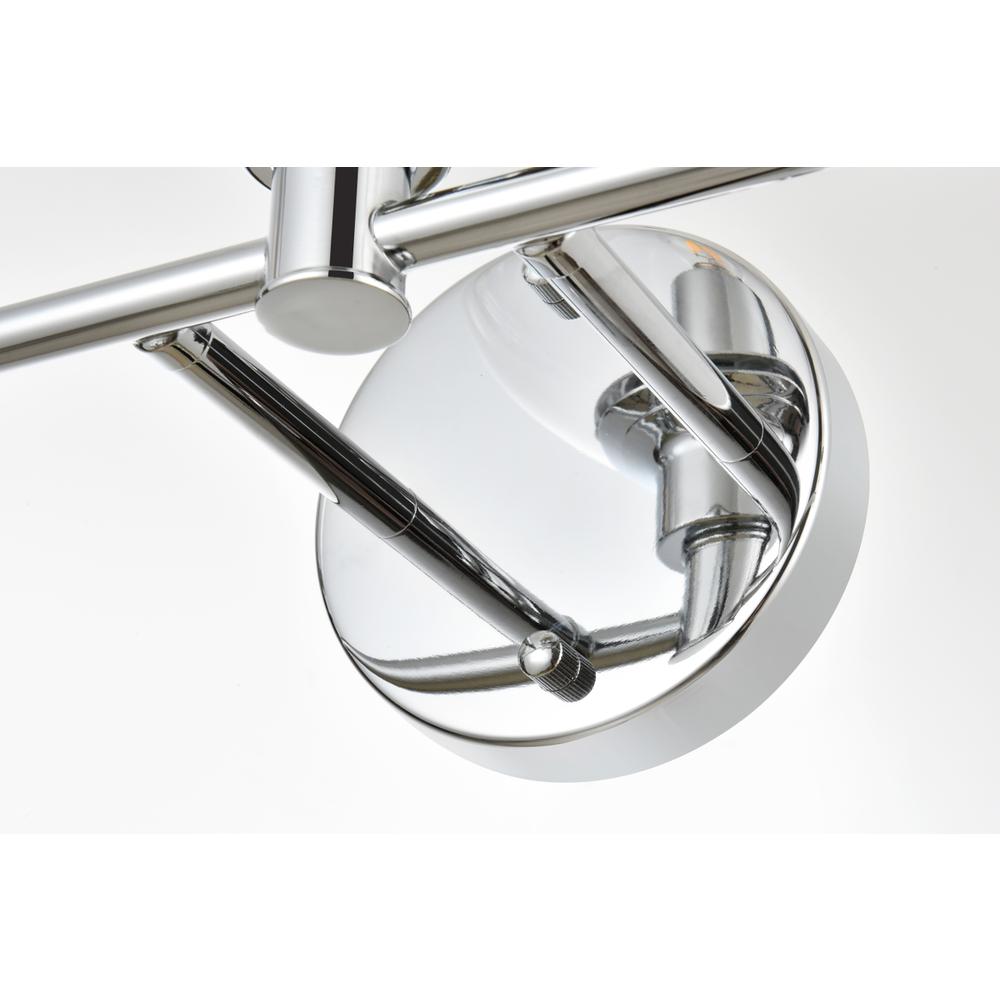 Jaelynn 5 light Chrome and Clear Bath Sconce. Picture 4