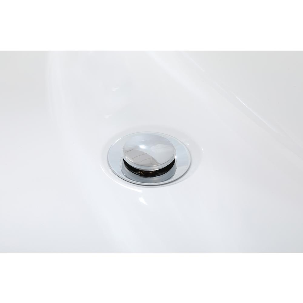 67 inch soaking bathtub in glossy white. Picture 12