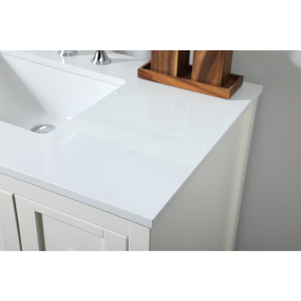 32 inch Single bathroom vanity in white. Picture 5