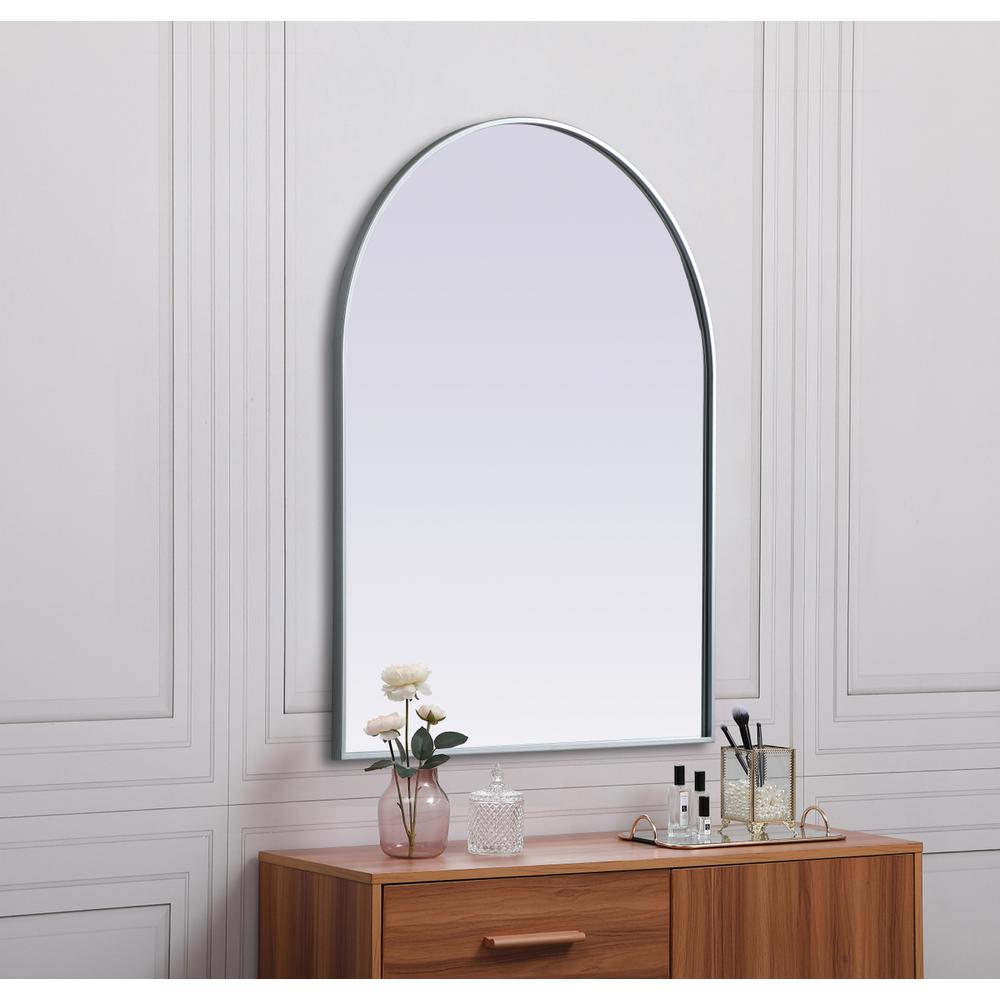 Metal Frame Arch Mirror 33x42 Inch in Silver. Picture 4