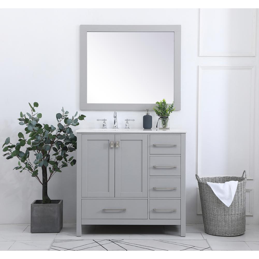 36 inch Single Bathroom Vanity in Gray. Picture 4