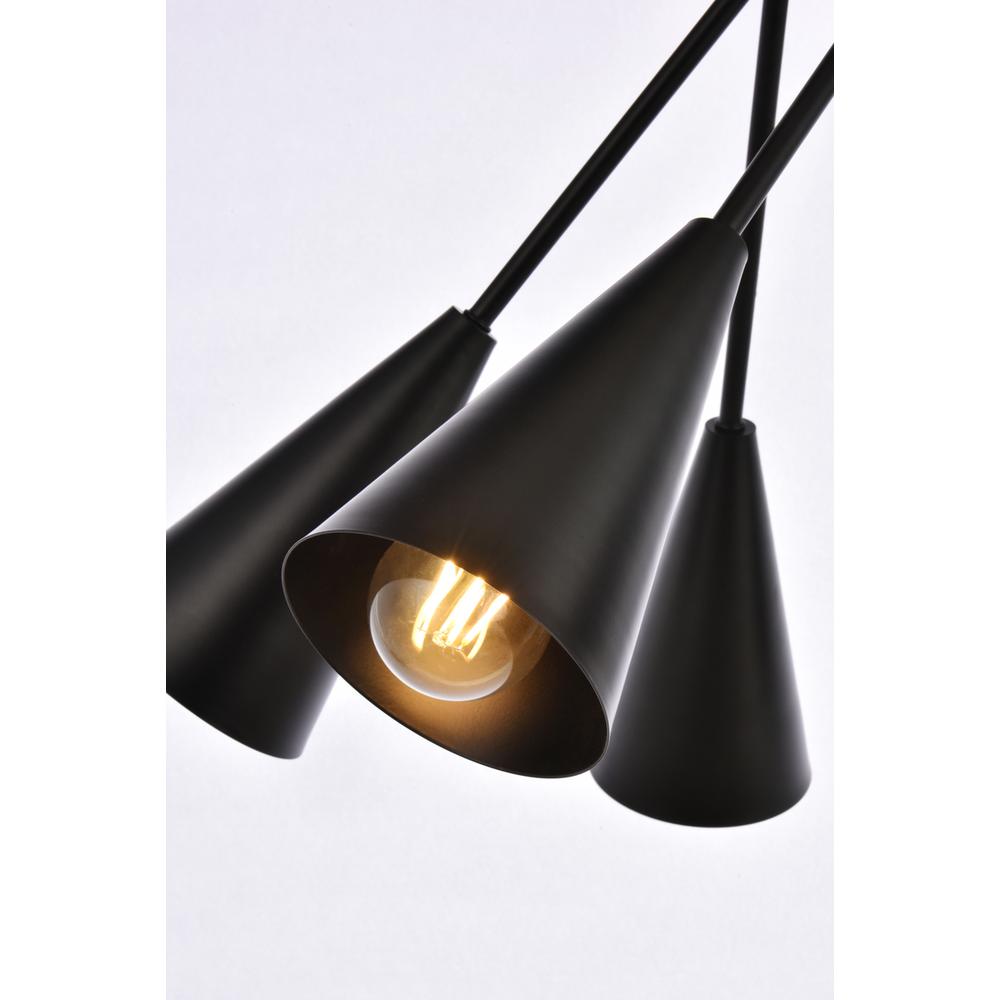 Casen 32 inch pendant in black. Picture 4