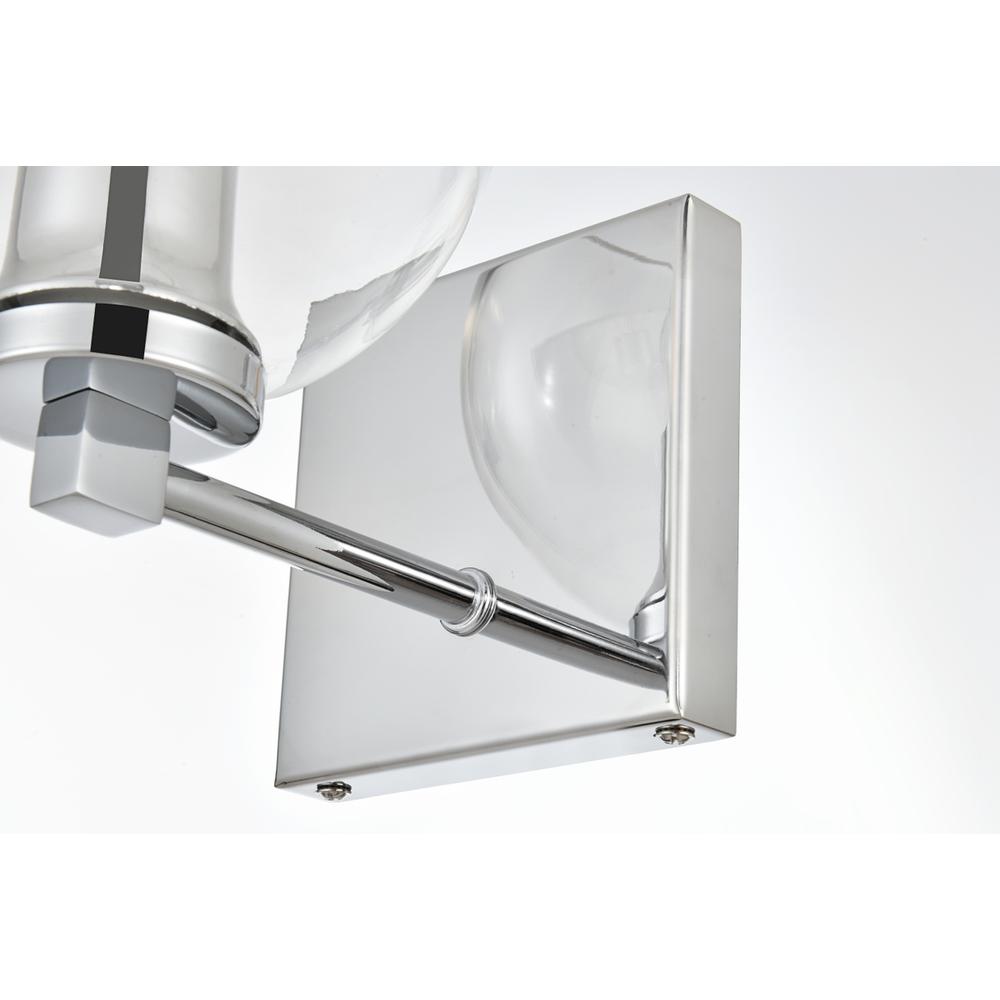 Juelz 1 light Chrome and Clear Bath Sconce. Picture 5