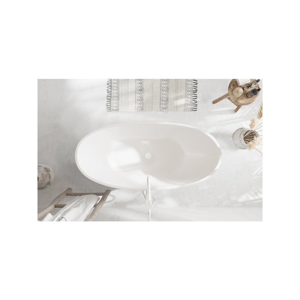 62 inch Soaking Bathtub in Glossy White with Polished White Trim. Picture 4
