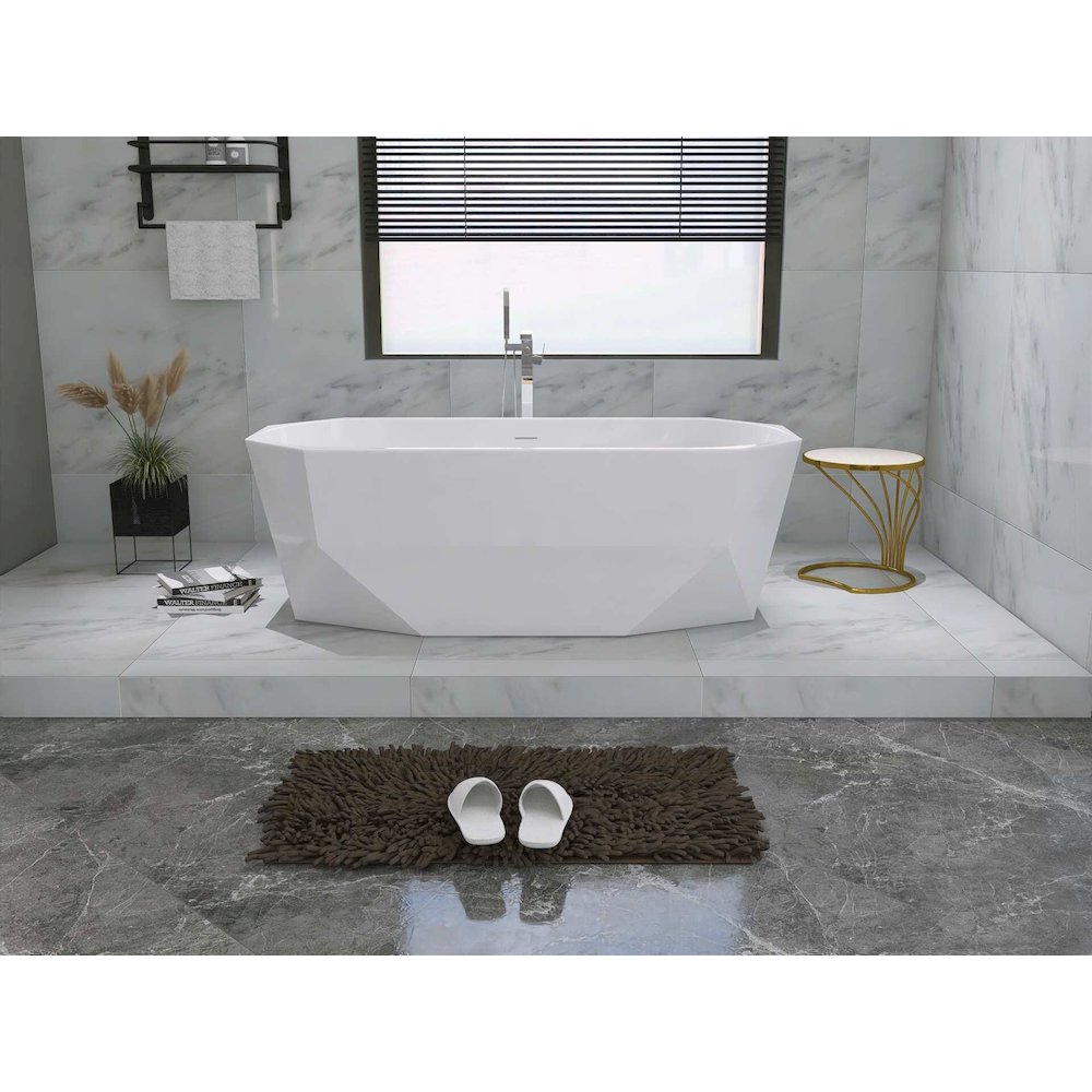 67 inch Soaking diamond style bathtub in glossy white and polished chrome. Picture 5
