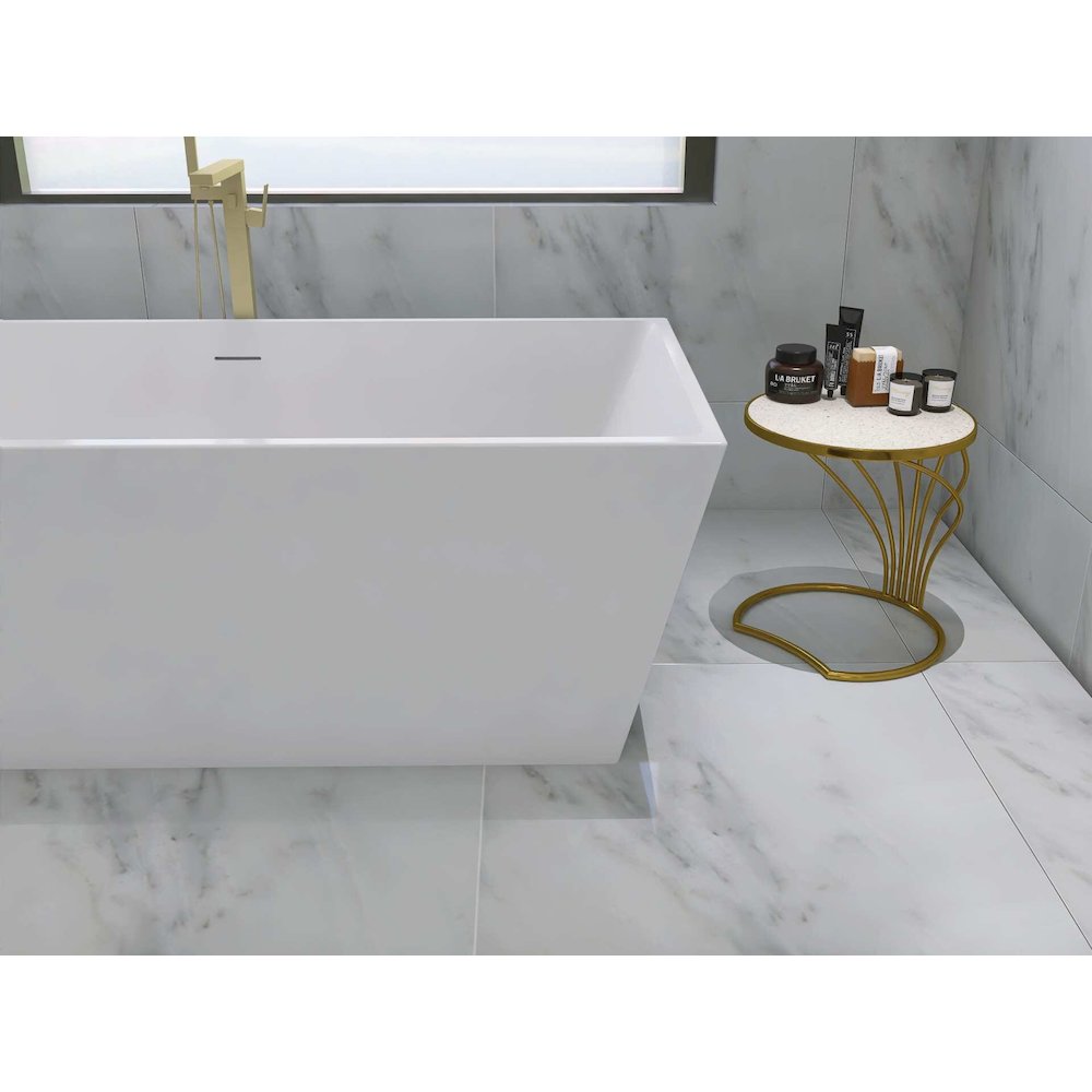 67 inch Soaking rectangular bathtub in glossy white and brushed gold. Picture 8