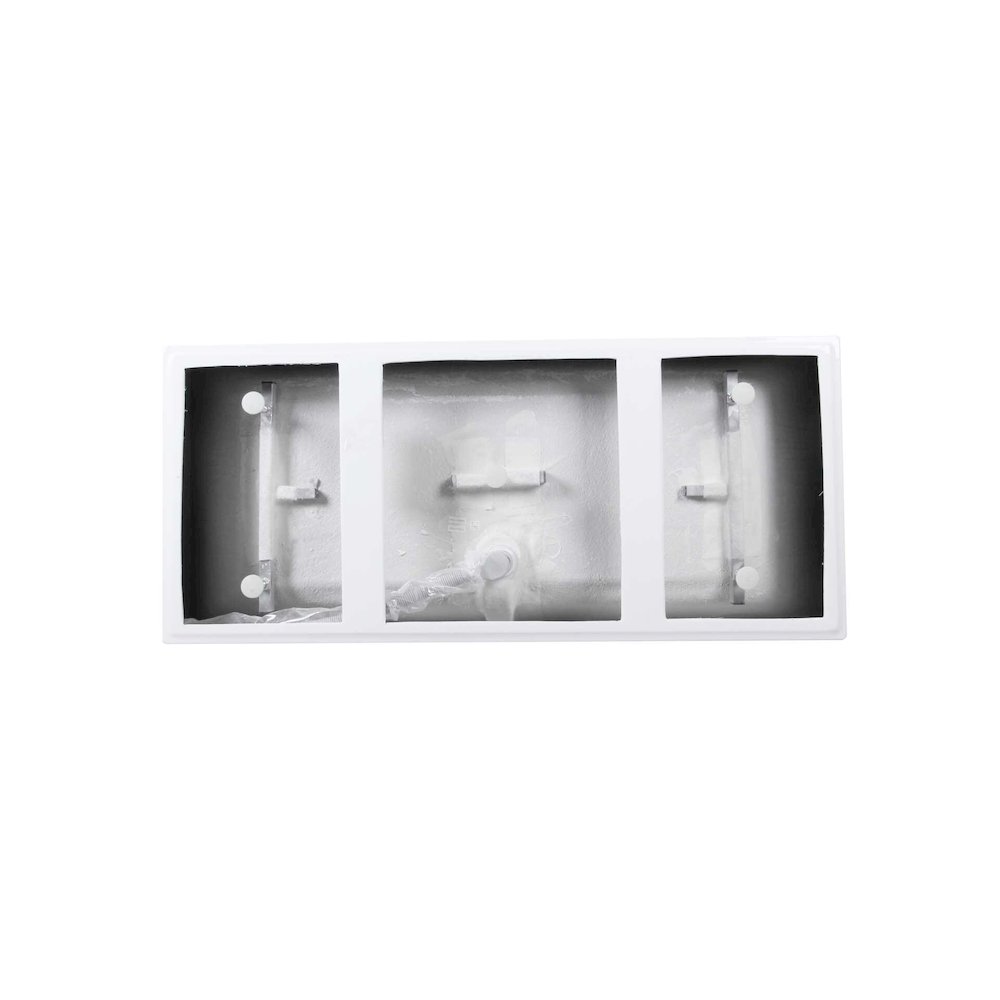 67 inch Soaking rectangular bathtub in glossy white and brushed nickel. Picture 13