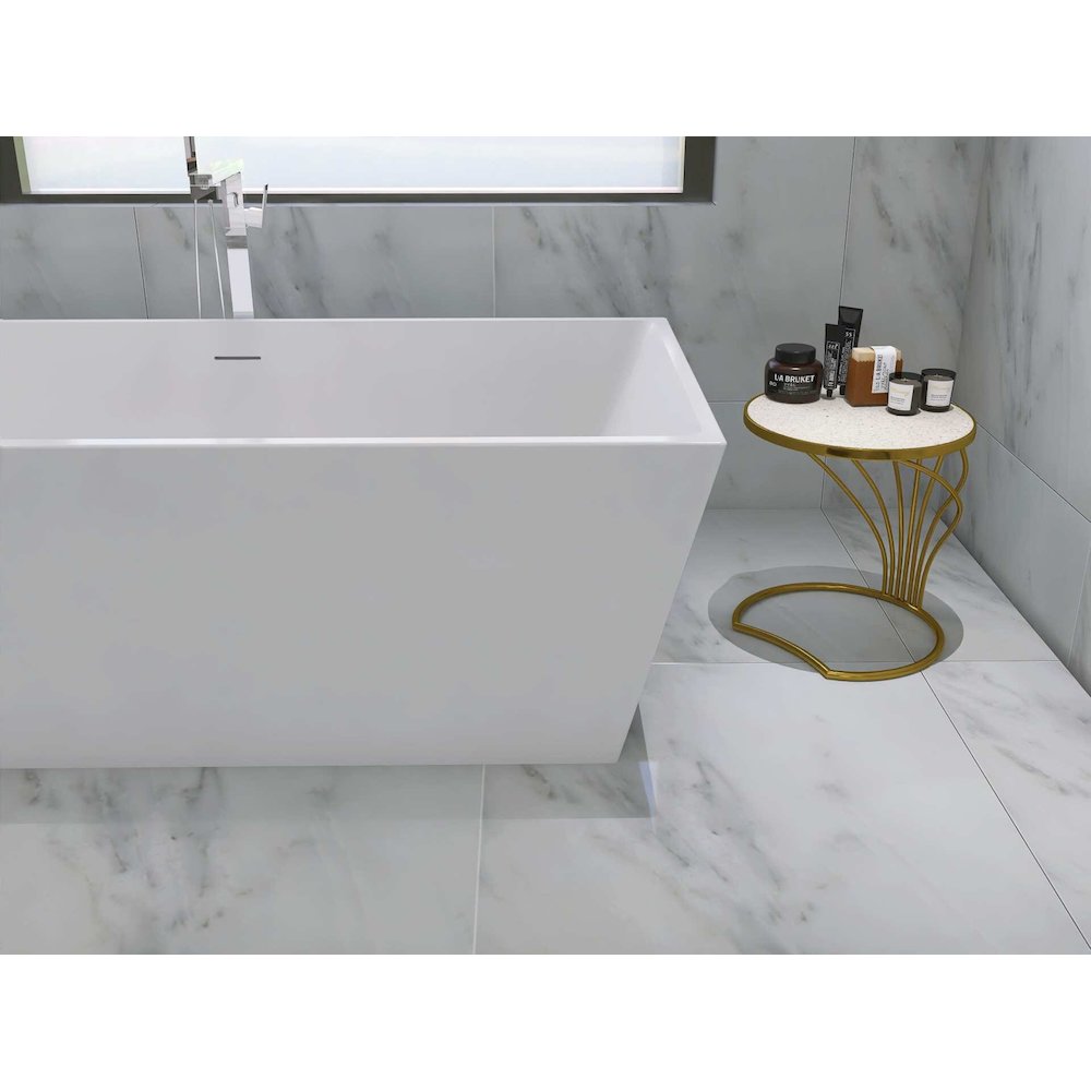 67 inch Soaking rectangular bathtub in glossy white and polished chrome. Picture 8