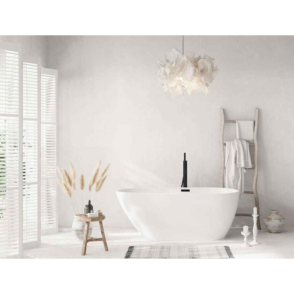 59 inch Bathtub in Glossy White with Matte Black Trim. Picture 2