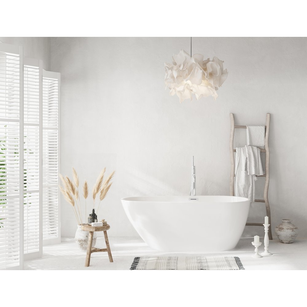 59 inch Bathtub in Glossy White with Chrome Trim. Picture 2