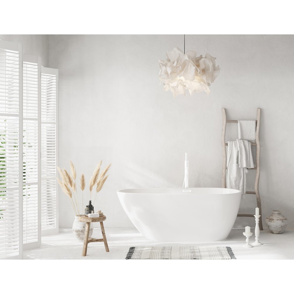 59 inch Bathtub in Glossy White with Polished White Trim. Picture 2