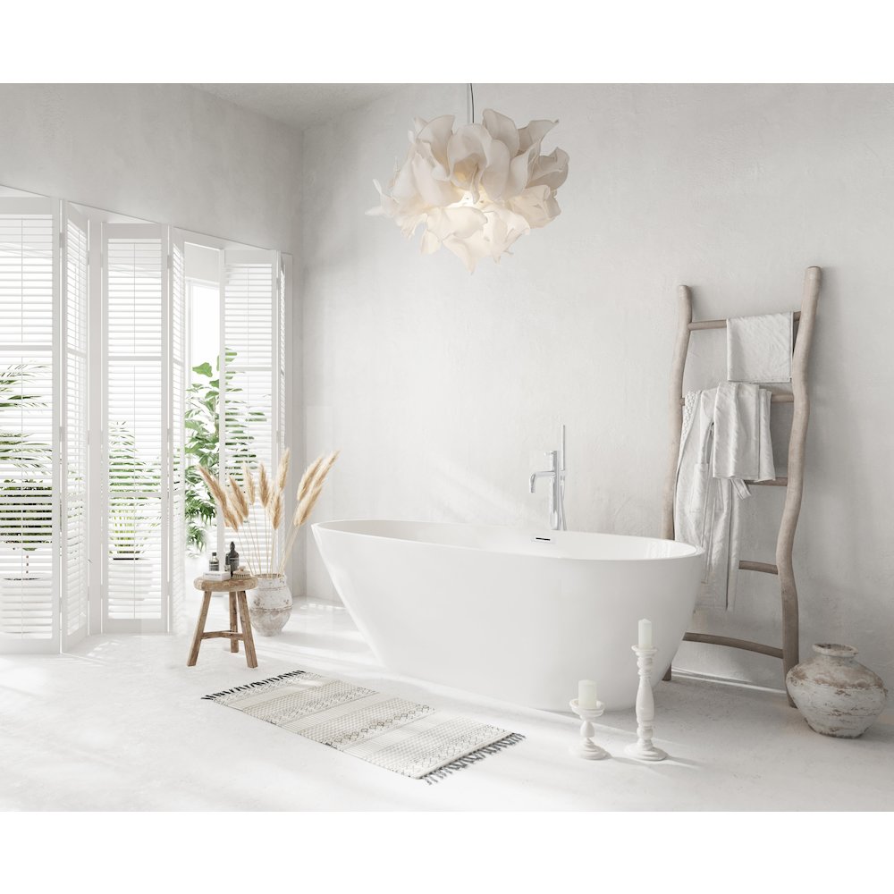67 inch Bathtub in Glossy White with Chrome Trim. Picture 3
