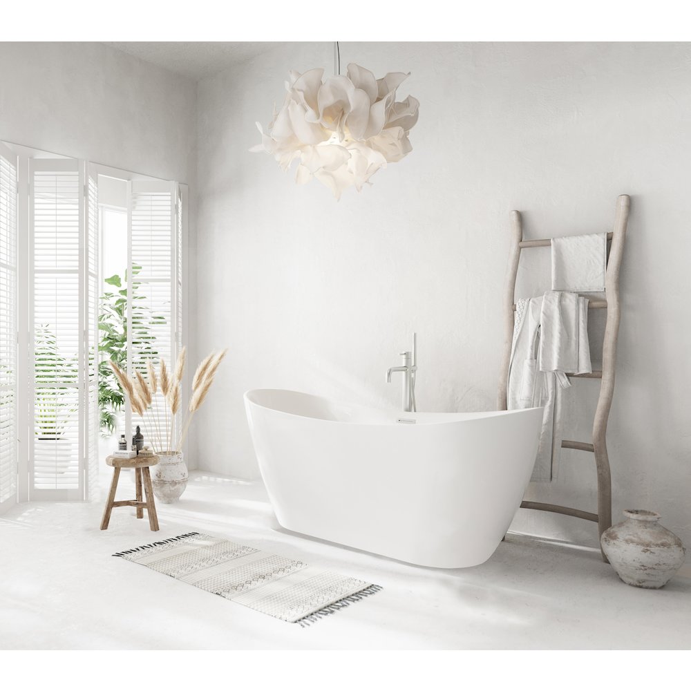 59 inch Bathtub in Glossy White with Brushed Nickel Trim. Picture 3