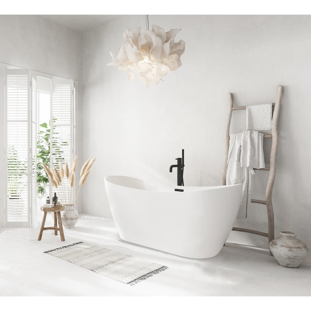 59 inch Bathtub in Glossy White with Matte Black Trim. Picture 3