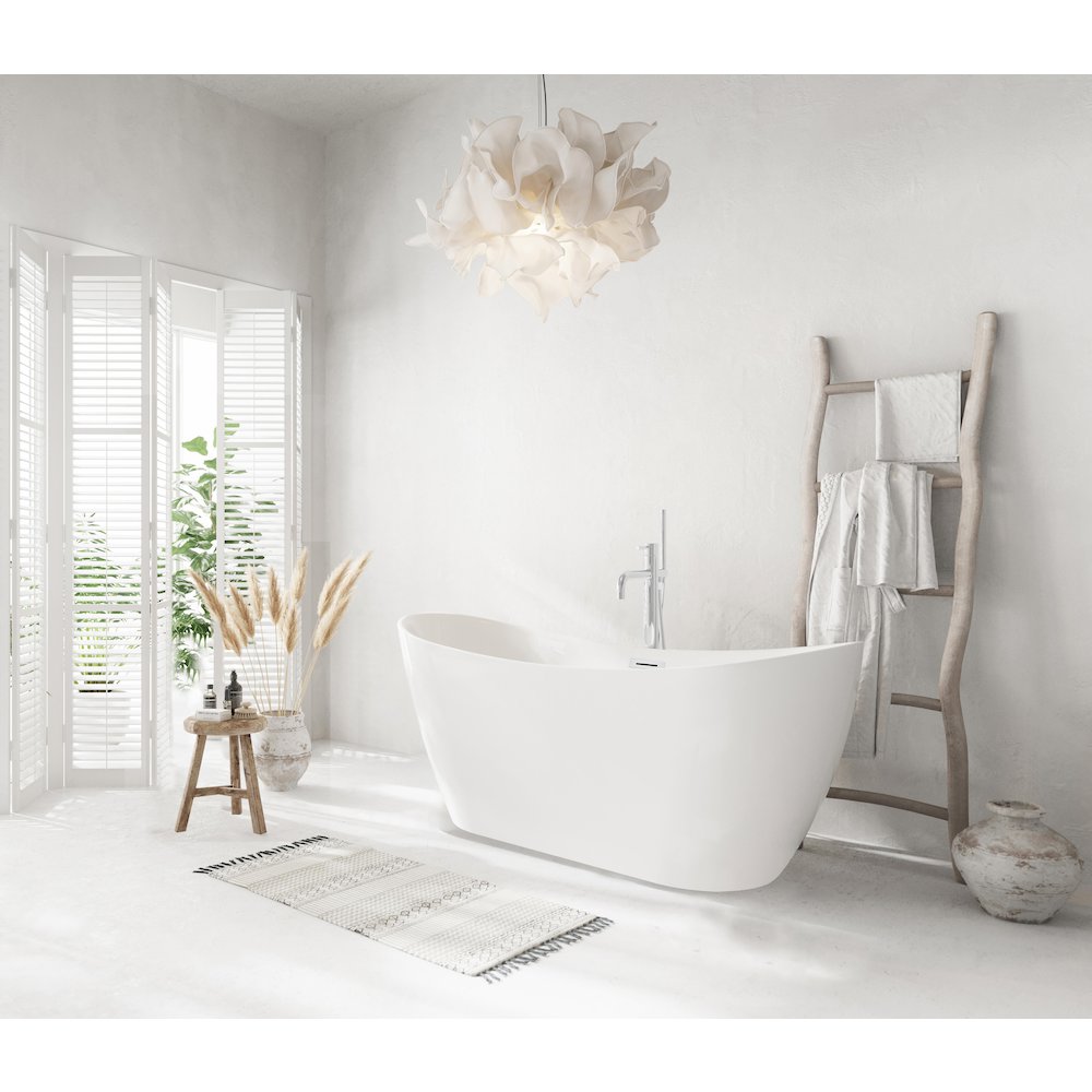 59 inch Bathtub in Glossy White with Chrome Trim. Picture 3