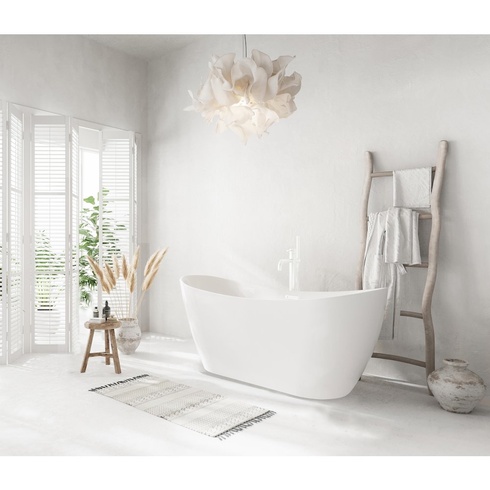 59 inch Bathtub in Glossy White with Polished White Trim. Picture 3