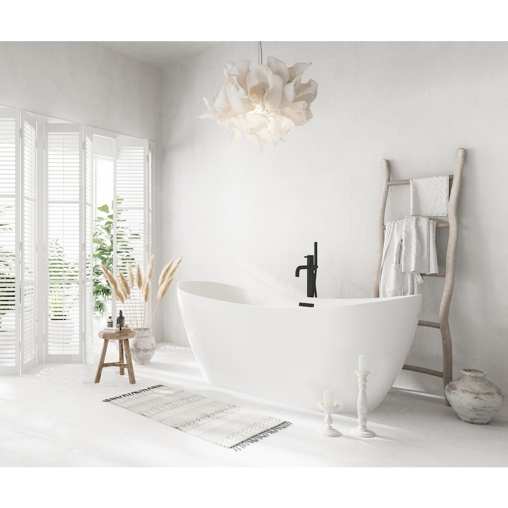67 inch Bathtub in Glossy White with Matte Black Trim. Picture 3