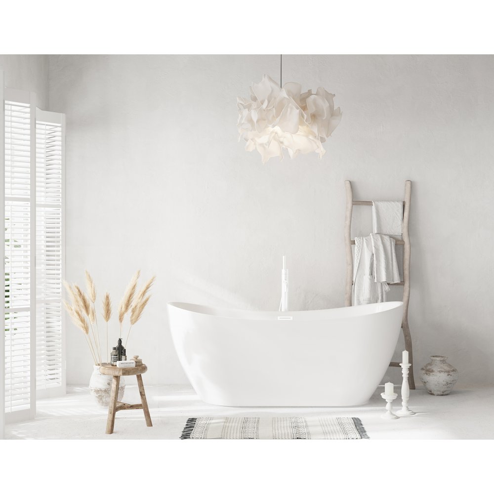 67 inch Bathtub in Glossy White with Polished White Trim. Picture 2