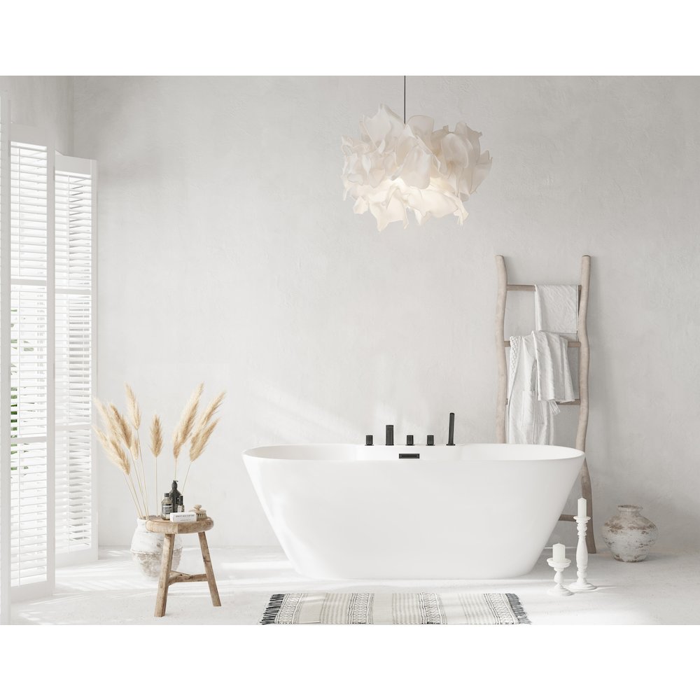 67 inch Bathtub in Glossy White with Matte Black Trim. Picture 9