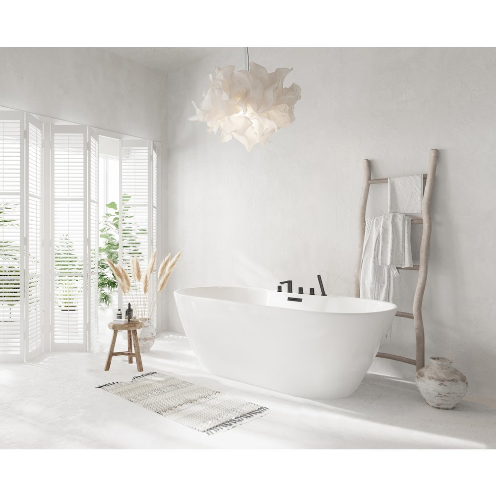 67 inch Bathtub in Glossy White with Matte Black Trim. Picture 10