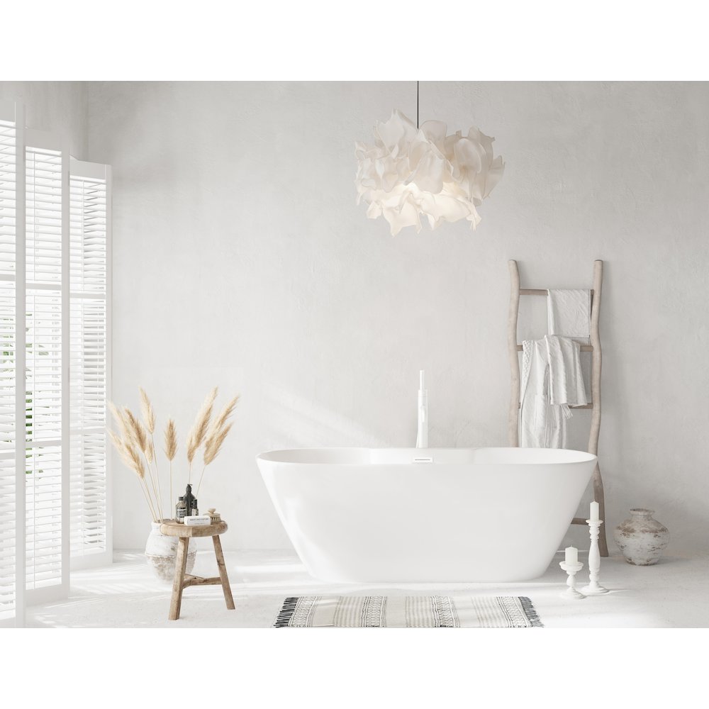 67 inch Bathtub in Glossy White with Polished White Trim. Picture 2