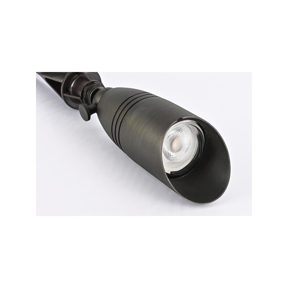 Outdoor 12V Cast Brass spot light in Dark Bronze. Picture 4