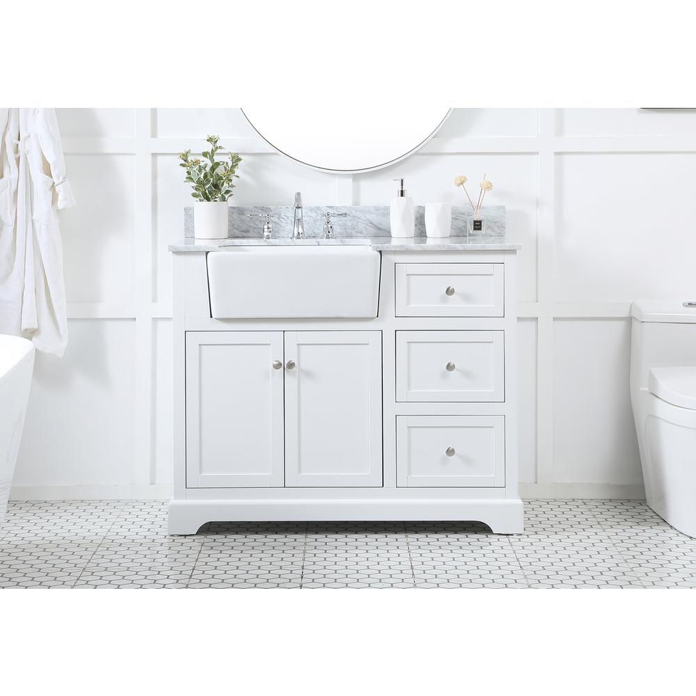 42 inch Single bathroom vanity in white with backsplash. Picture 14