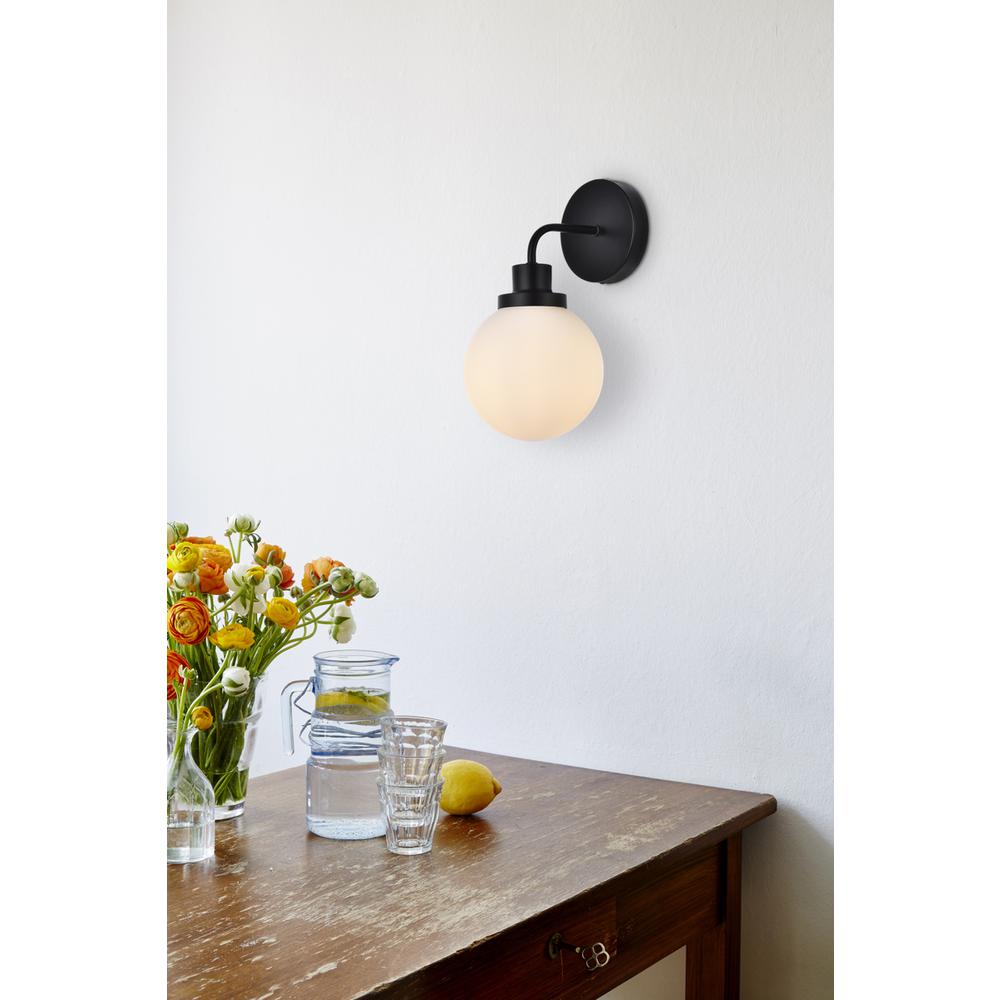 Hanson 1 light bath sconce in black with frosted shade. Picture 7