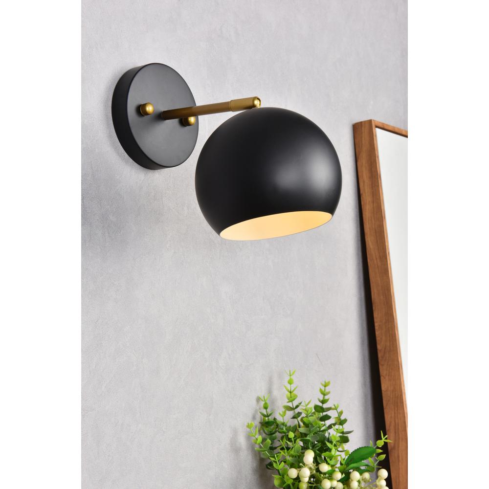 Othello 1 light black and brass wall sconce. Picture 8