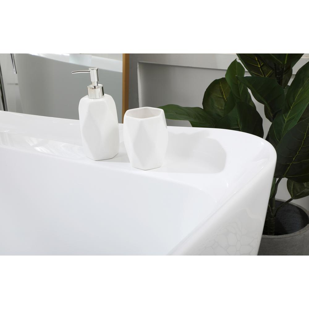 67 inch soaking bathtub in glossy white. Picture 7