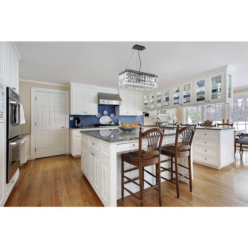 Maxime 20 Inch Black Chandelier. Picture 2