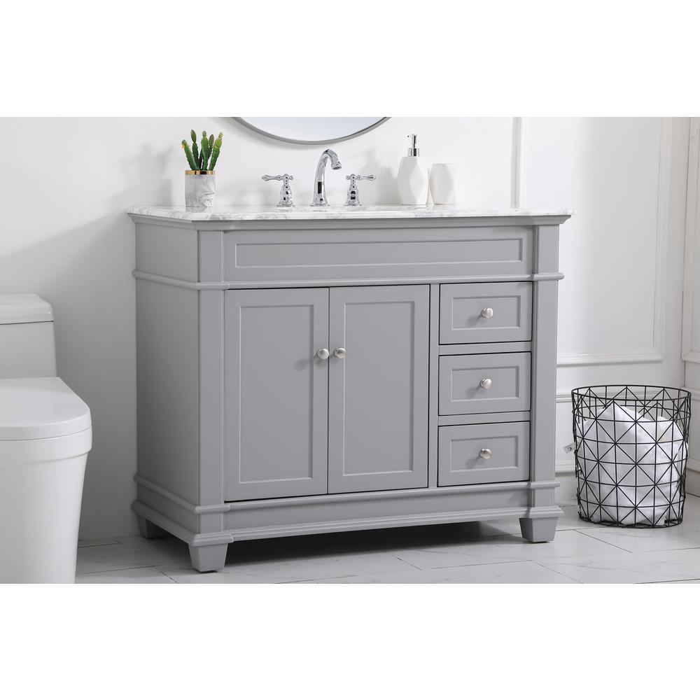 42 inch Single Bathroom Vanity set in Grey. Picture 2