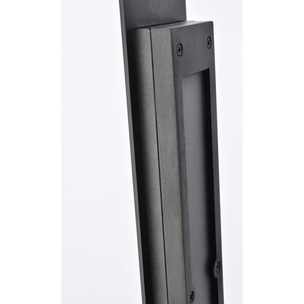 Raine Integrated LED wall sconce in black. Picture 4