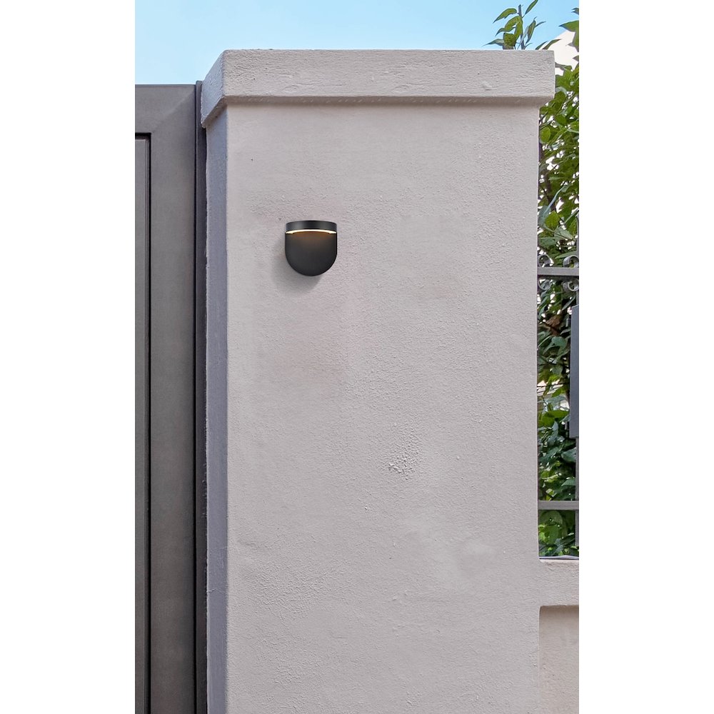 Raine Integrated Led Wall Sconce  In Black. Picture 6