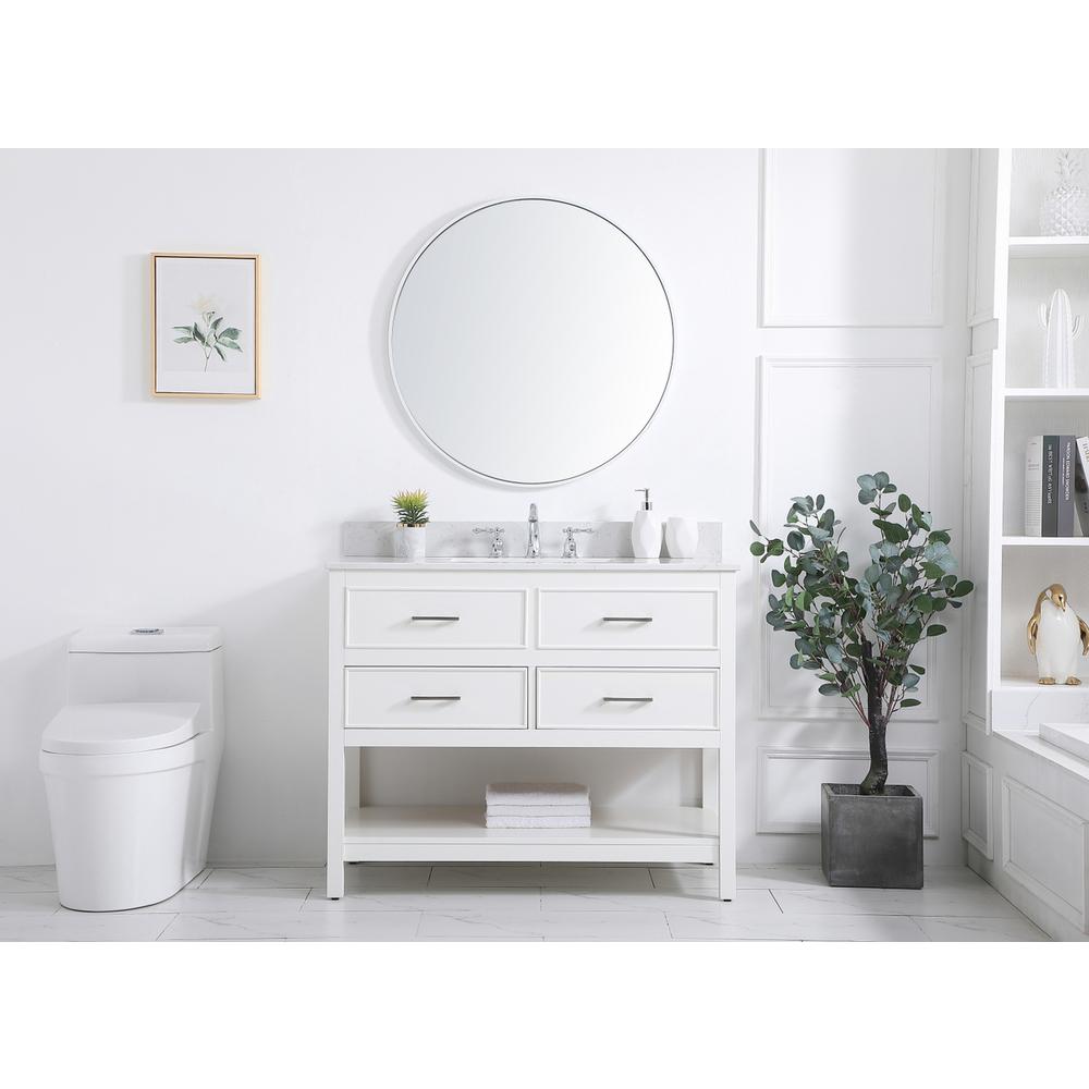 42 inch Single bathroom vanity in white with backsplash. Picture 4