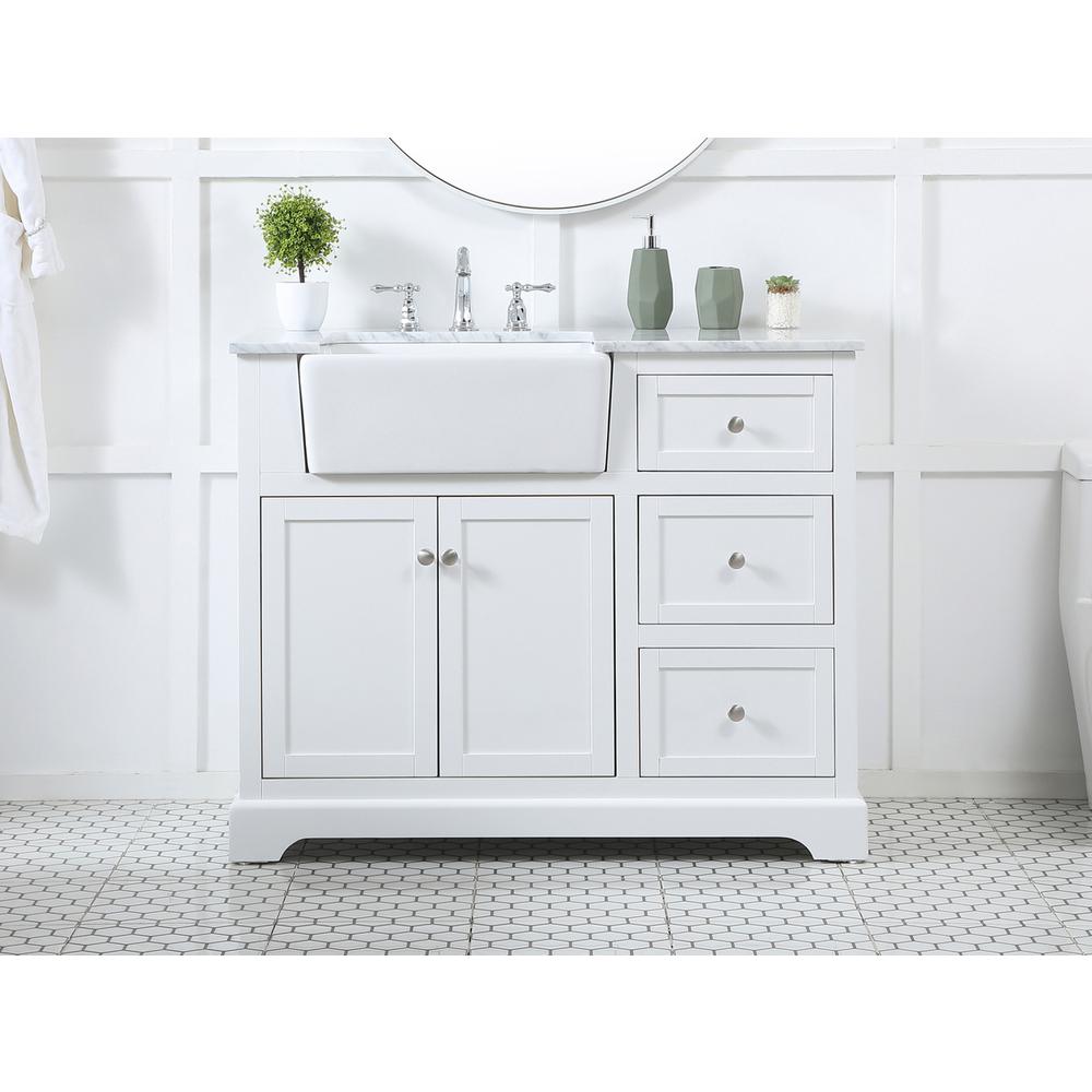 42 inch Single bathroom vanity in white. Picture 14