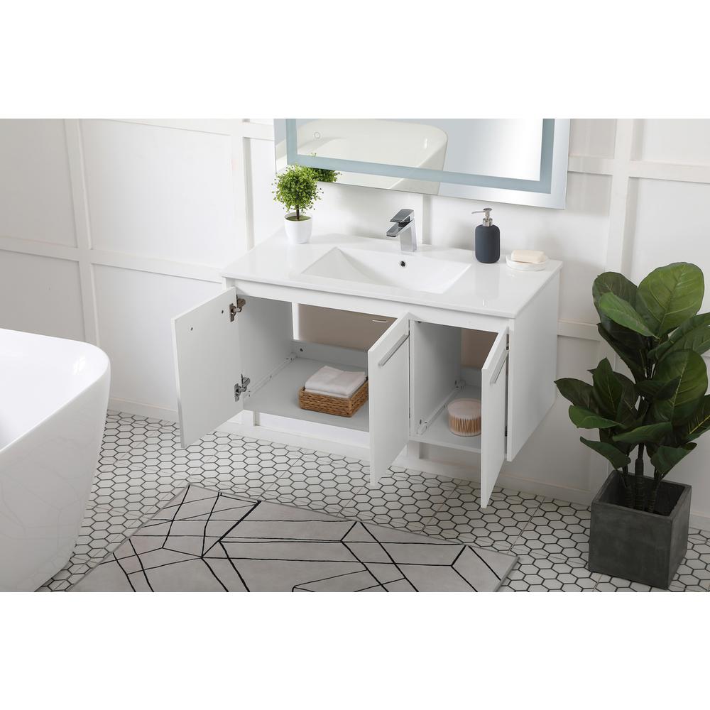 40 inch  Single Bathroom Floating Vanity in White. Picture 3