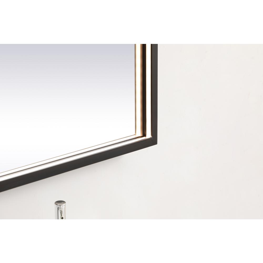 Pier 27x36 inch LED mirror with adjustable color temperature. Picture 6