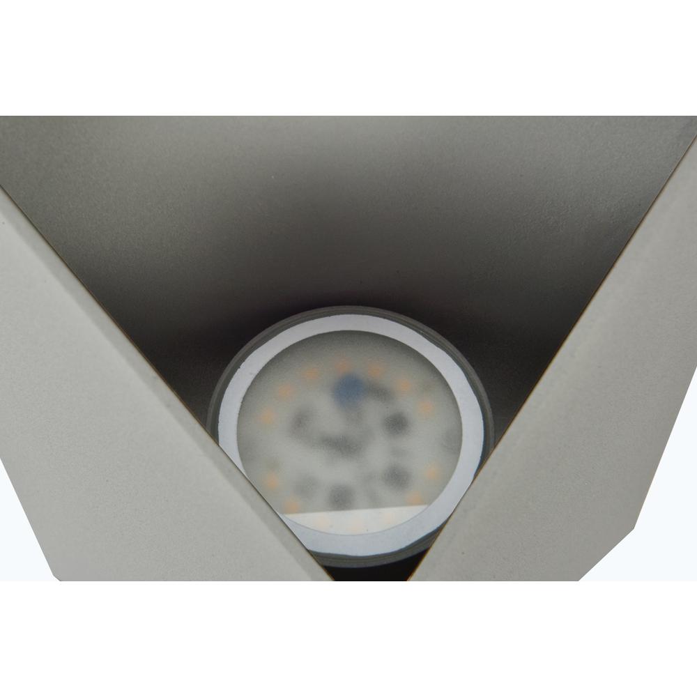 Raine Integrated LED wall sconce  in silver. Picture 4