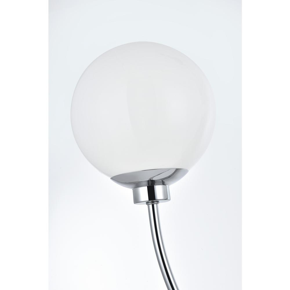 Nyomi 36 inch chandelier in Chrome. Picture 5