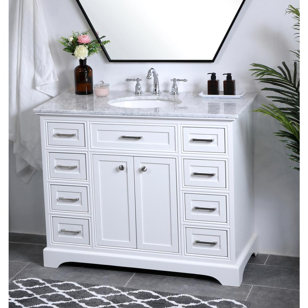 42 in. Single Bathroom Vanity set in white. Picture 3