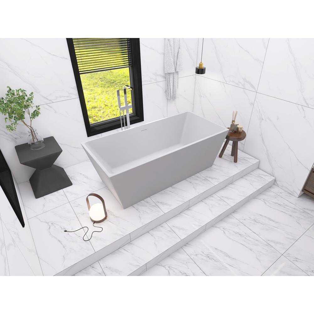 67 inch soaking rectangular bathtub in glossy white. Picture 4