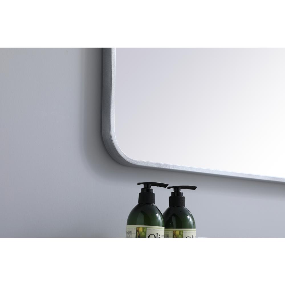 Soft corner metal rectangular mirror 24x32 inch in Silver. Picture 4