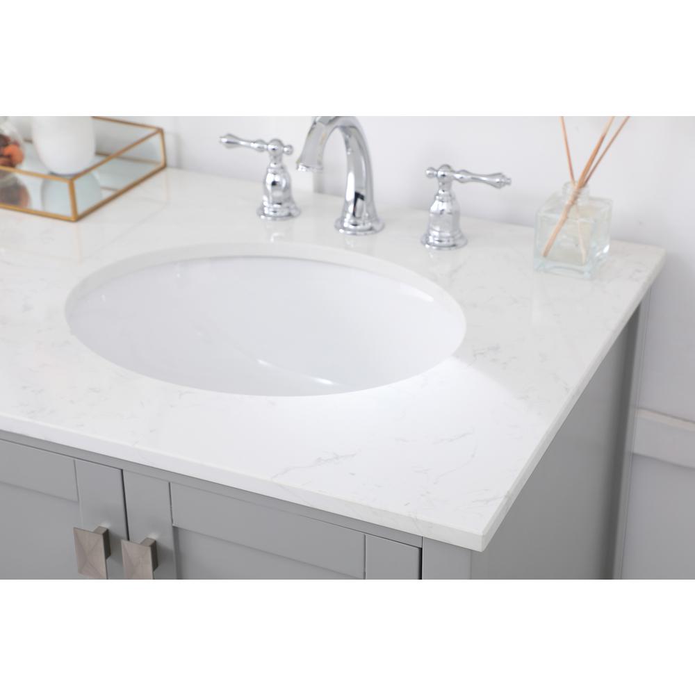 60 inch Double Bathroom Vanity in Gray. Picture 5